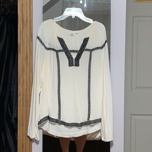 Women’s gap shirt size small